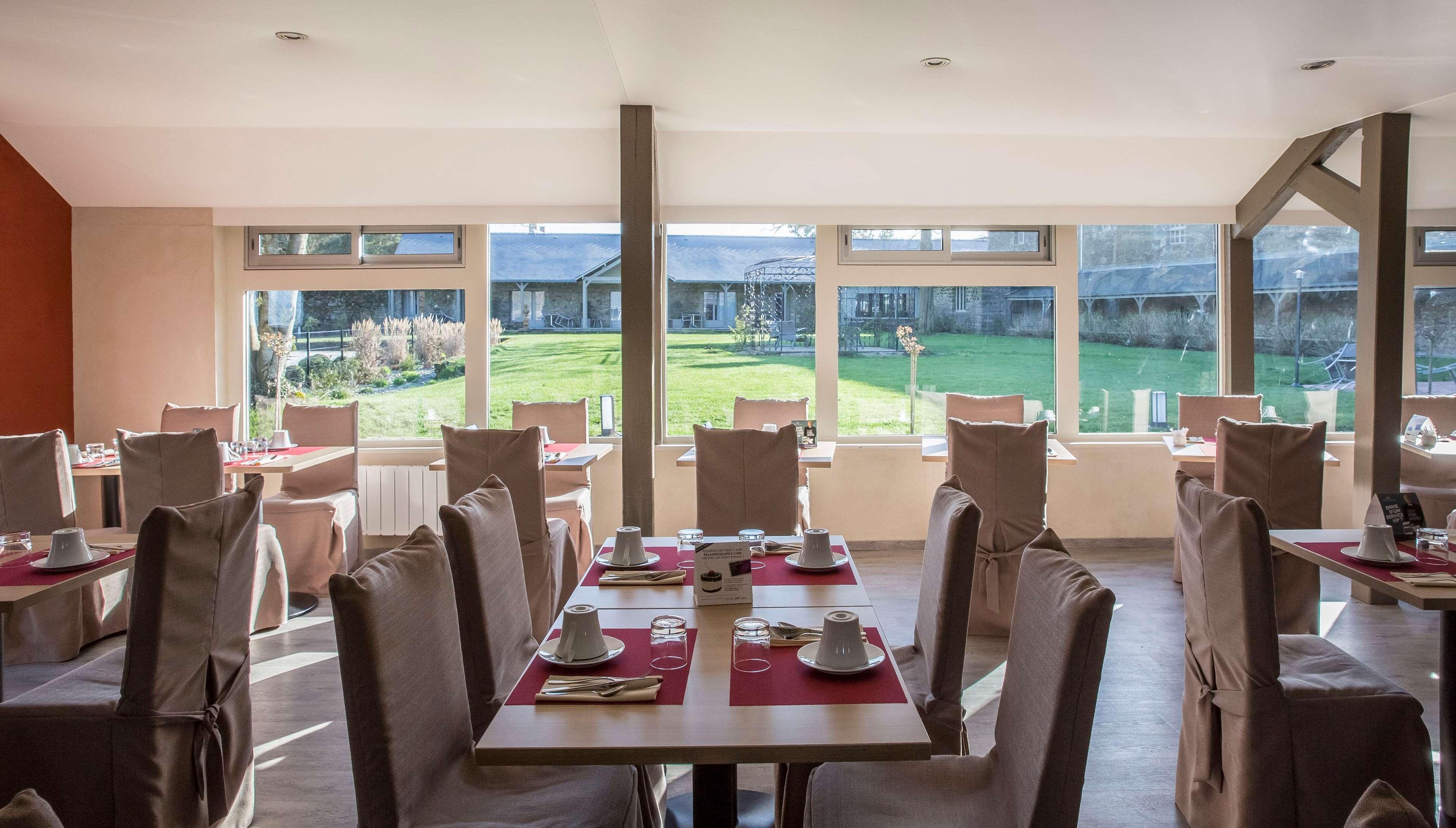 Hotel De L'Abbaye Le Tronchet  Ngoại thất bức ảnh